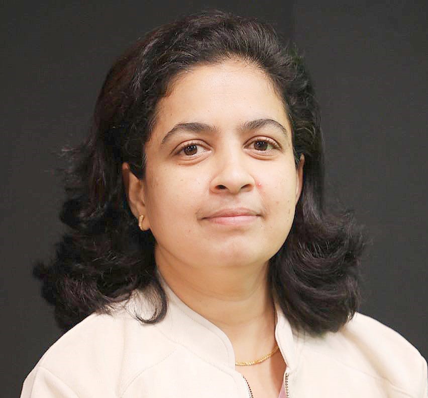 Dr POONGODI T